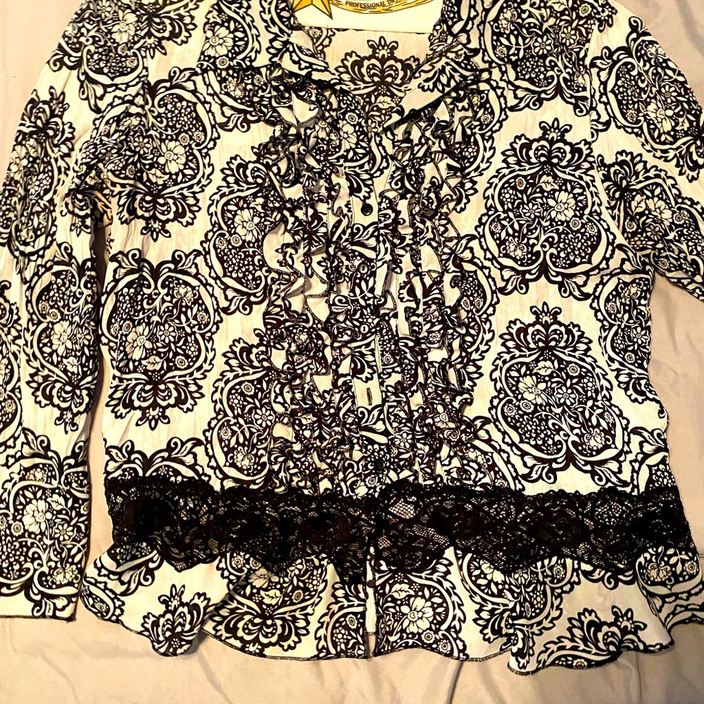 Lightweight blouse